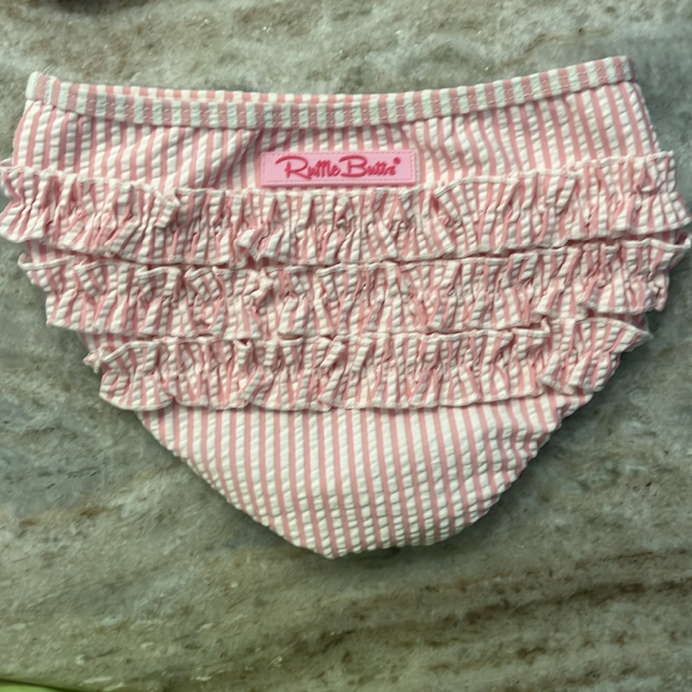 Ruffle Butts - Picture 4 of 4